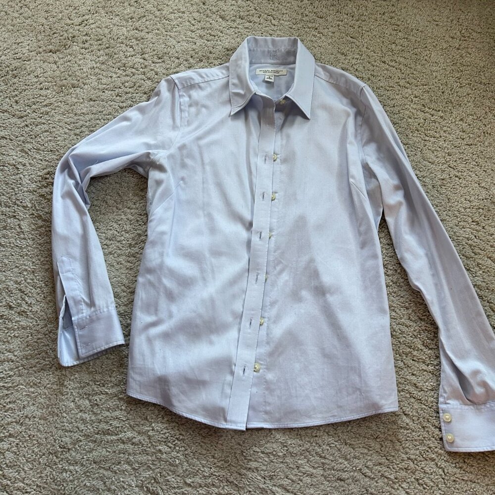 Banana Republic Non-Iron Fitted Button-Down Shirt – Size 8